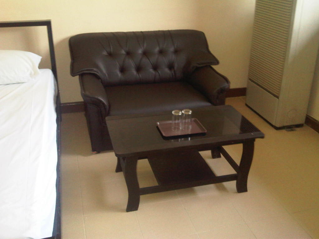 Lee House Inn Bangkok Ruang foto