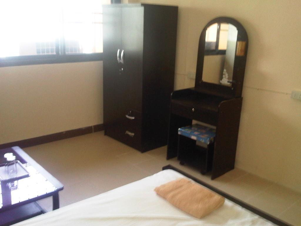 Lee House Inn Bangkok Ruang foto
