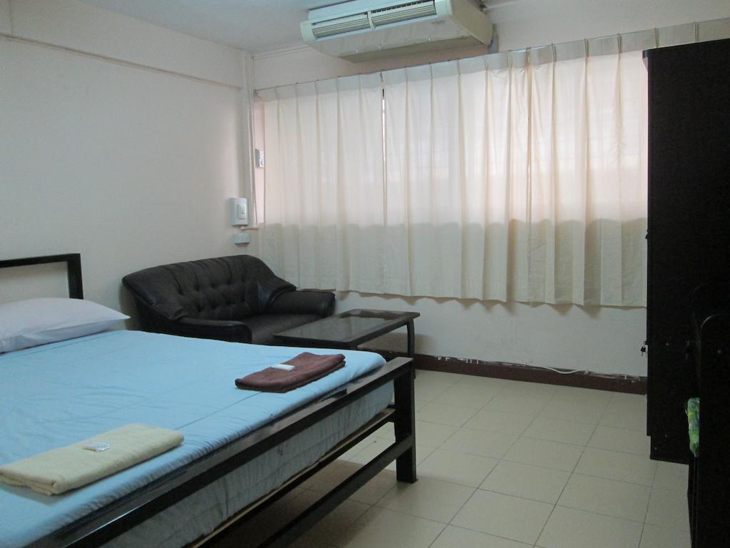 Lee House Inn Bangkok Ruang foto