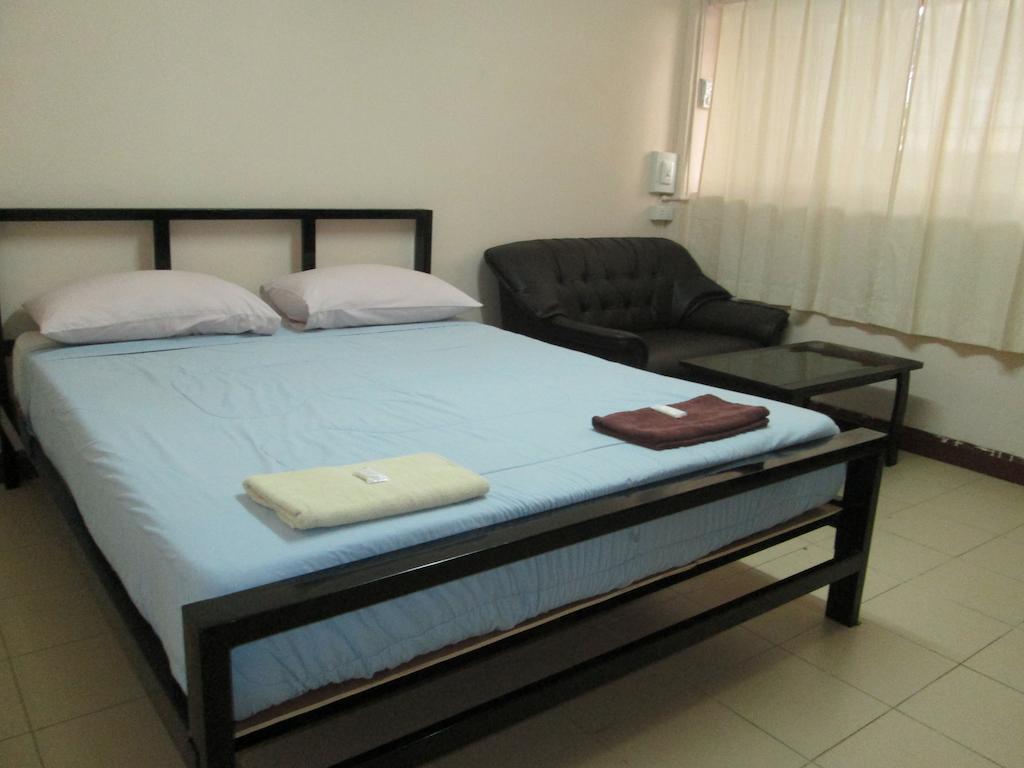Lee House Inn Bangkok Ruang foto