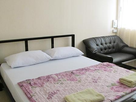 Lee House Inn Bangkok Bagian luar foto
